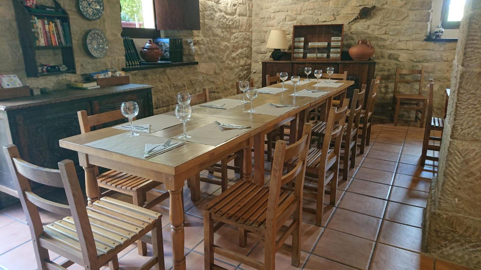 Albergue Sansol - El Oasis Del Camino Frances - Exclusivo Para Peregrinos Екстер'єр фото