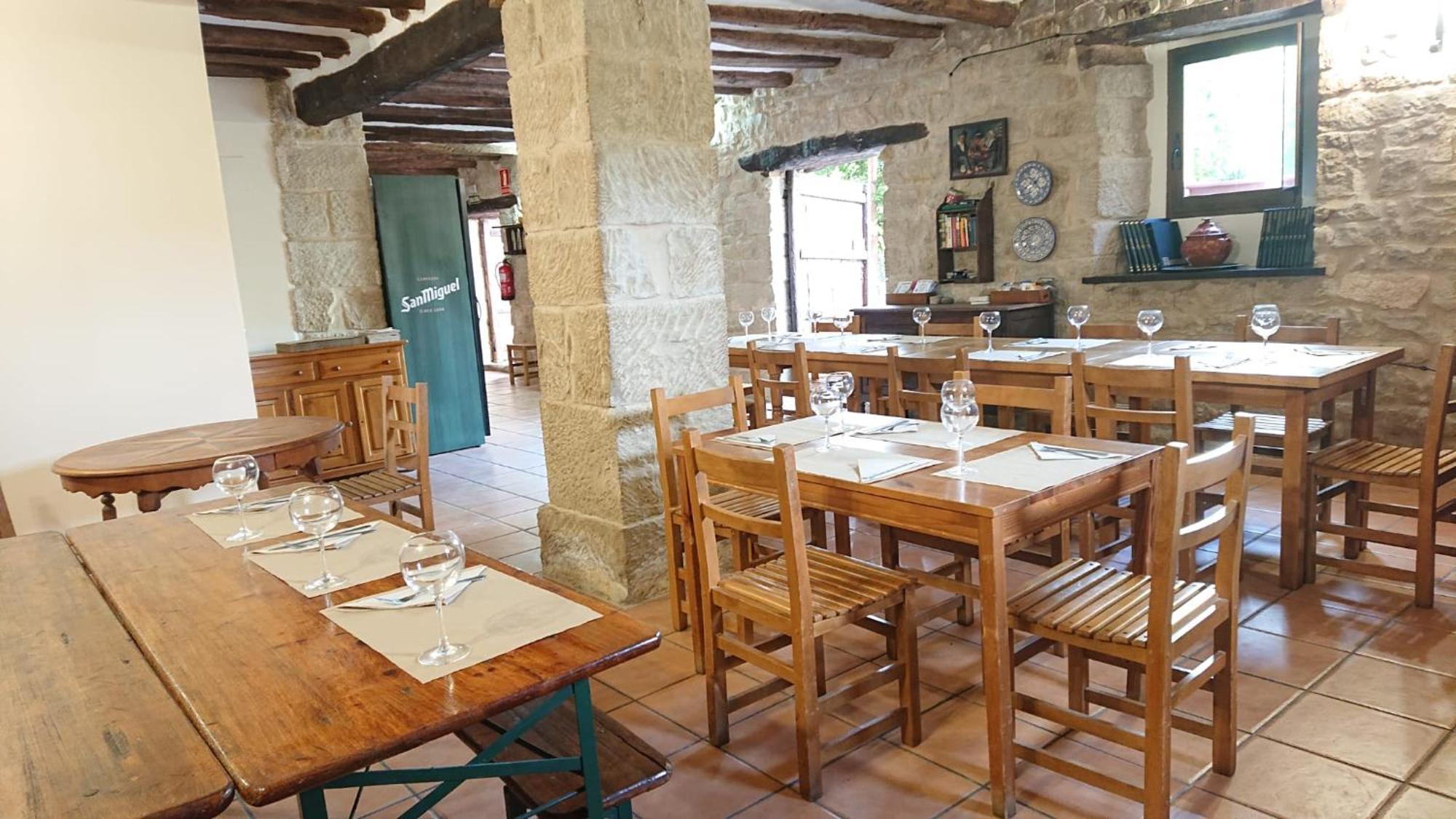 Albergue Sansol - El Oasis Del Camino Frances - Exclusivo Para Peregrinos Екстер'єр фото